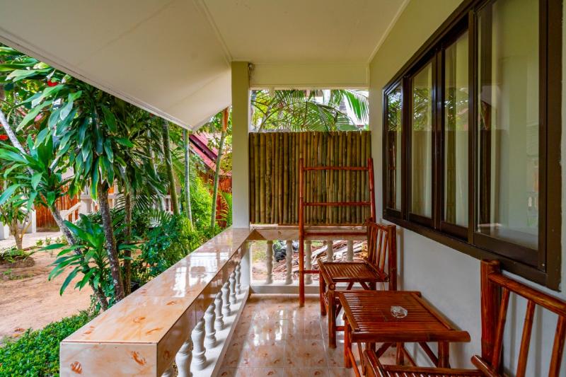 Lanta Beachfront Resort - Oda