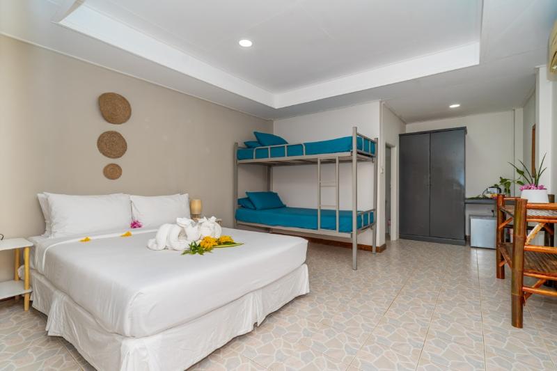 Lanta Beachfront Resort - Oda