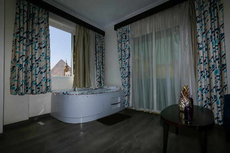 Pyramid Edge Hotel & Exclusive Pyramids View Roof - Oda