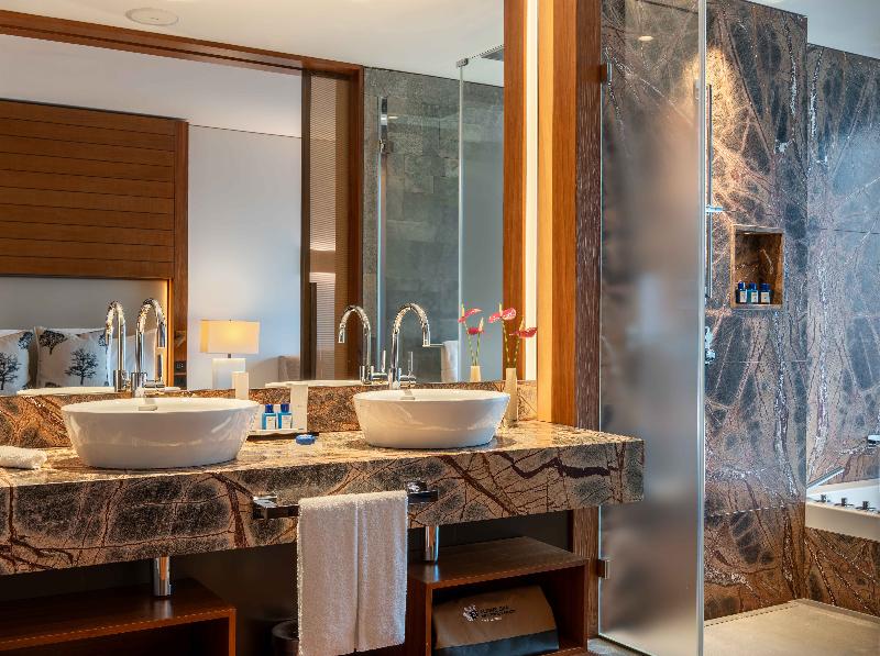 Burgenstock Hotel & Alpine Spa - Oda