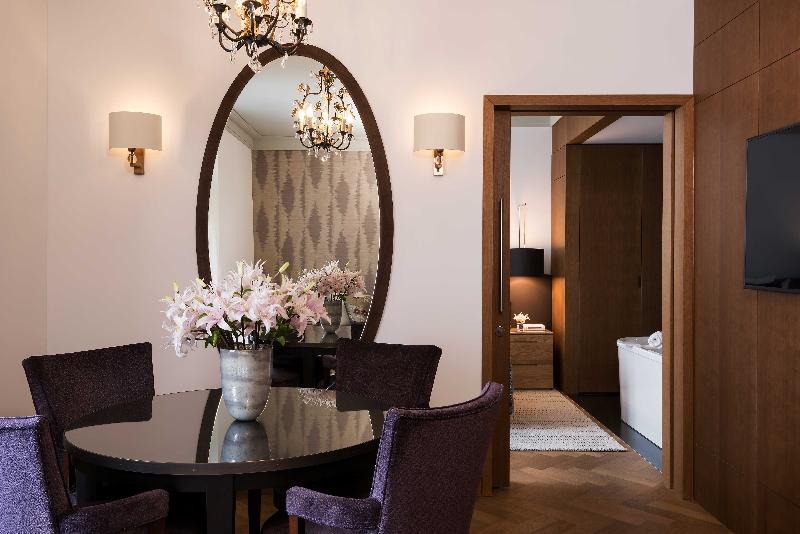Burgenstock Hotel & Alpine Spa - Oda