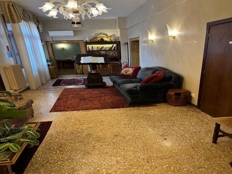 Hotel  Guerrato - Lobi