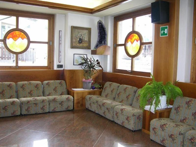 Best Western Hotel Nevada - Lobi