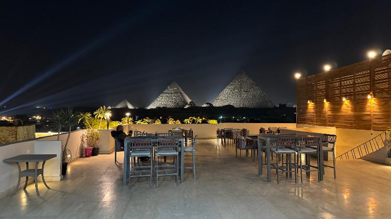 Pyramids Hotel - Genel
