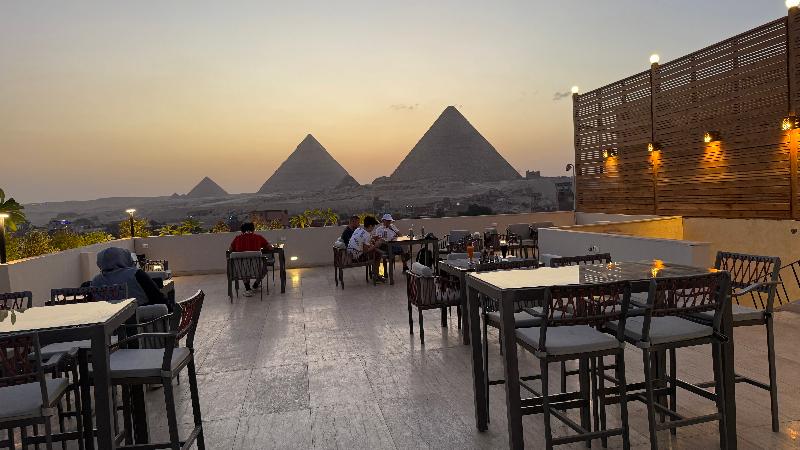 Pyramids Hotel - Genel