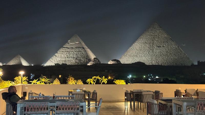 Pyramids Hotel - Genel