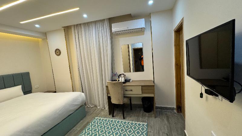 Pyramids Hotel - Oda