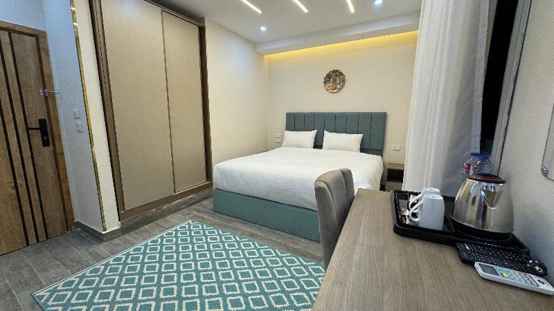Pyramids Hotel - Oda
