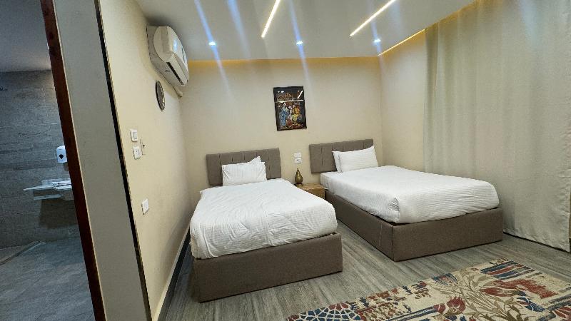 Pyramids Hotel - Oda
