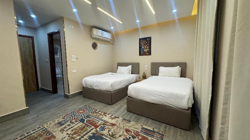 Pyramids Hotel - Oda