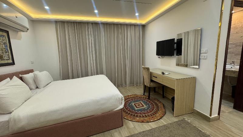 Pyramids Hotel - Oda