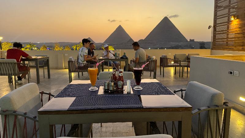 Pyramids Hotel - Teras