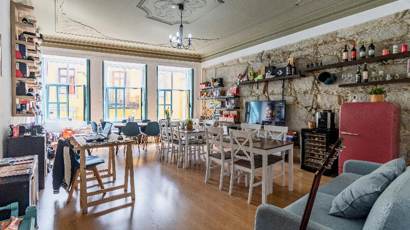 Invictus Hostel - Genel