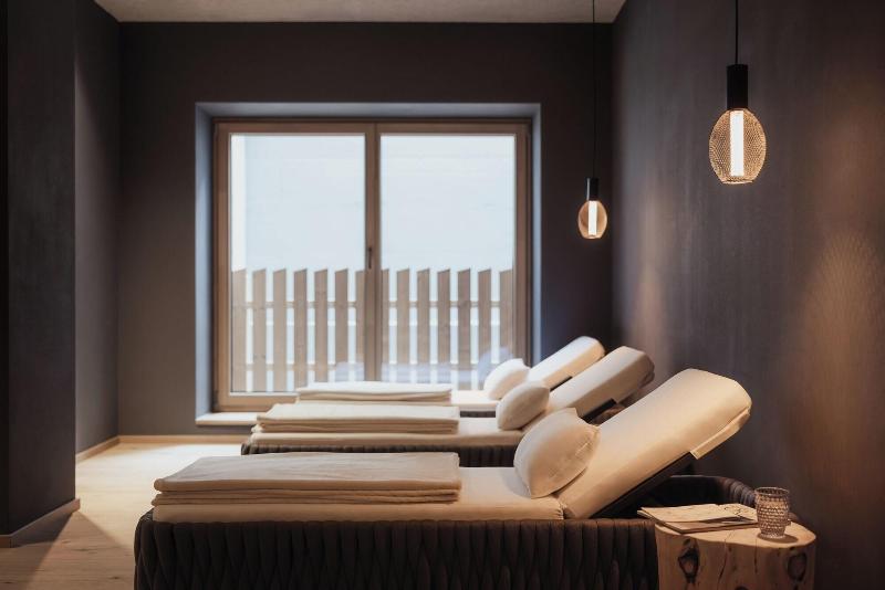 Hotel Tofana Cortina - Lobi