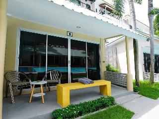 Maiiam Bungalows Kata Beach otel fotoğrafı