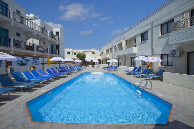 Paloma Apartments - Genel