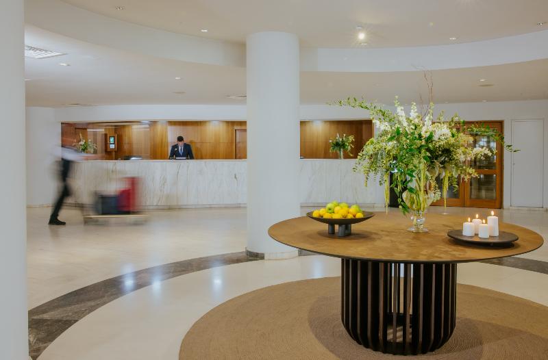 Golden Bay Beach hotel - Lobi