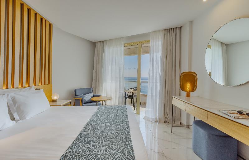 Golden Bay Beach hotel - Oda