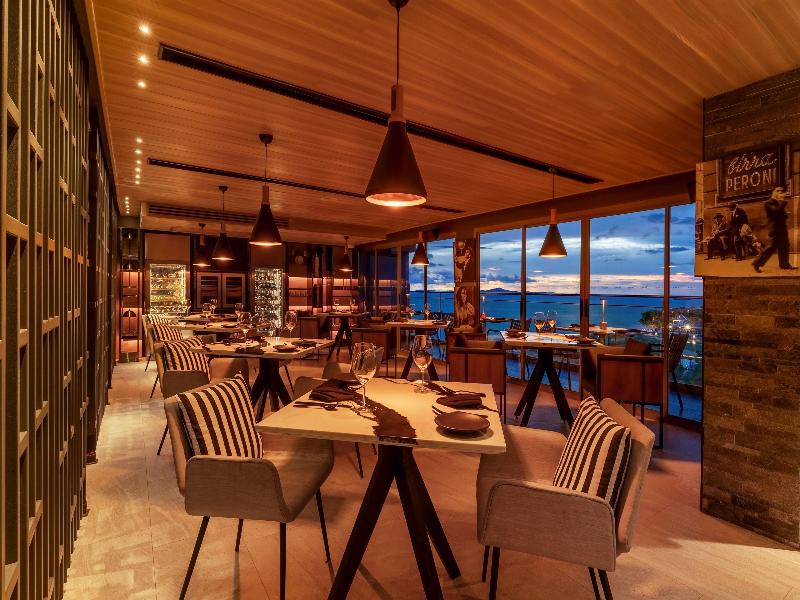 Howard Johnson By Wyndham Pattaya JC - Restoran