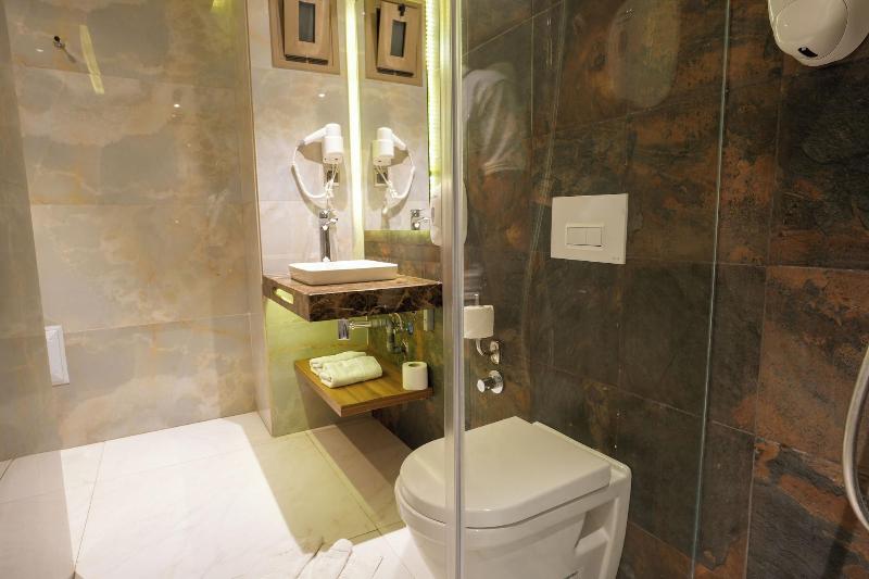 First Suites Ha Tel - Oda