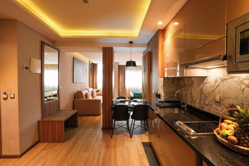 First Suites Ha Tel - Oda