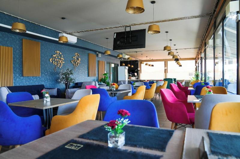 First Suites Ha Tel - Restoran