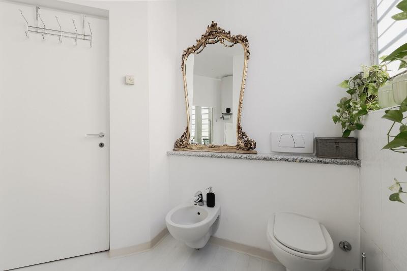 My Place Suite Milano Navigli - Oda