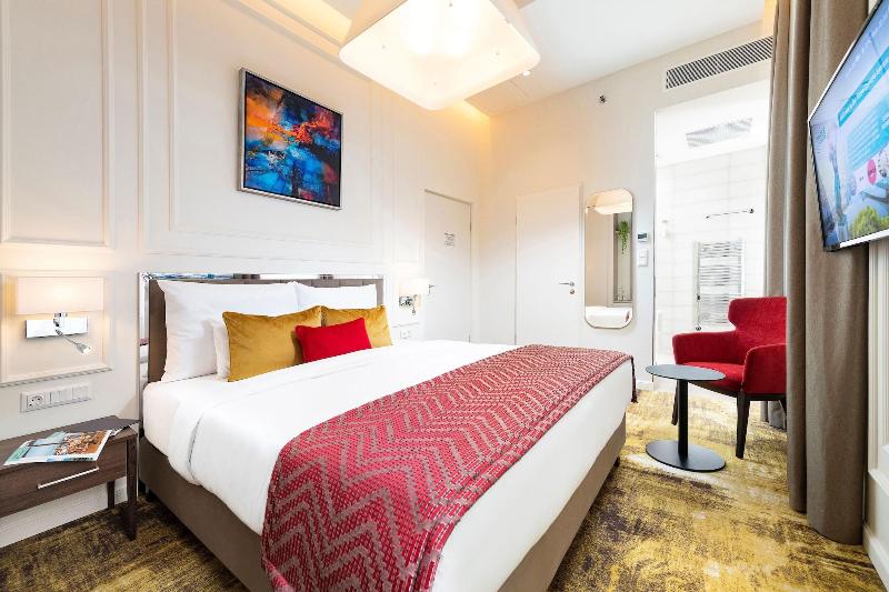 Three Corners Avenue Hotel - Oda