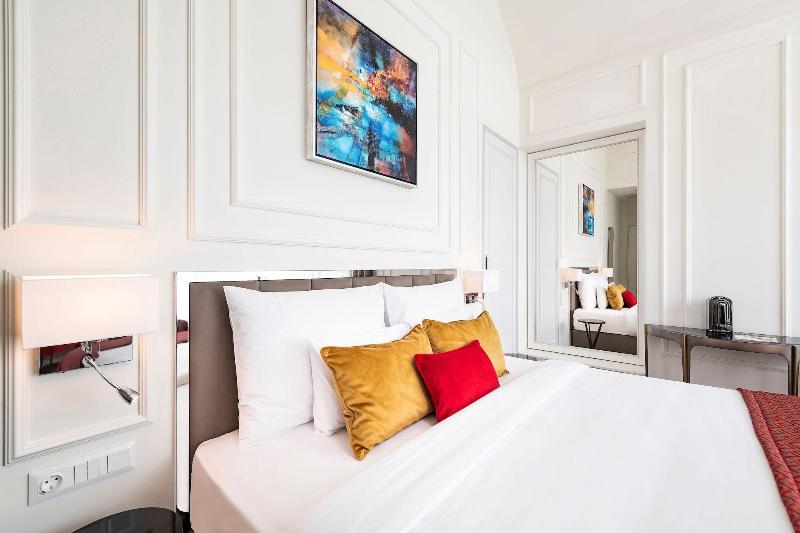 Three Corners Avenue Hotel - Oda