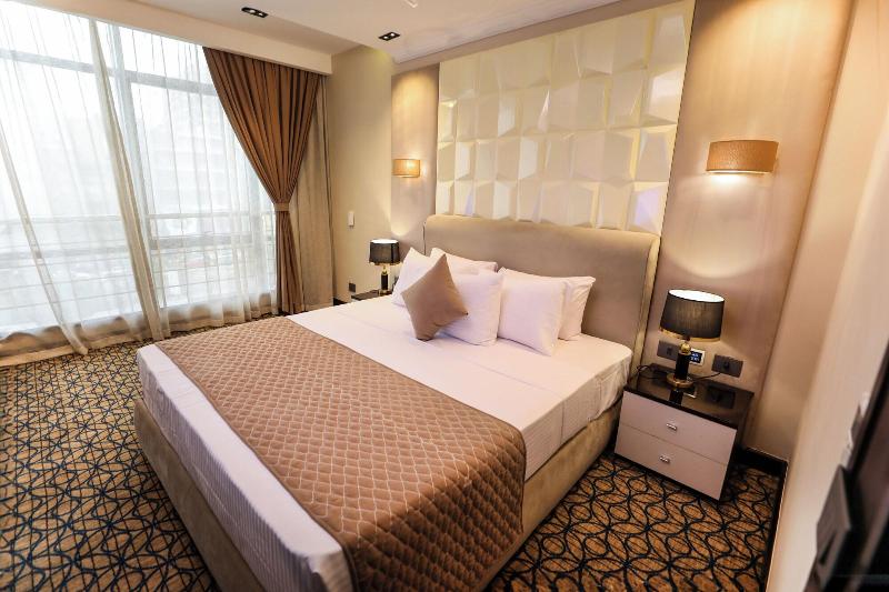 Cairo Taj Mohandessn Hotels Suites - Oda