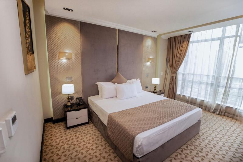 Cairo Taj Mohandessn Hotels Suites - Oda