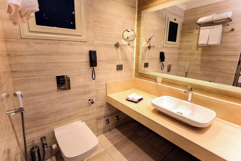 Cairo Taj Mohandessn Hotels Suites - Oda