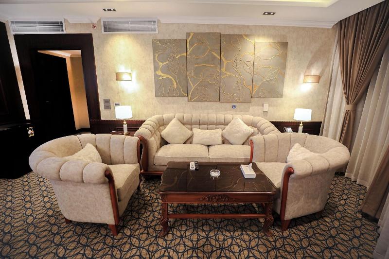 Cairo Taj Mohandessn Hotels Suites - Oda