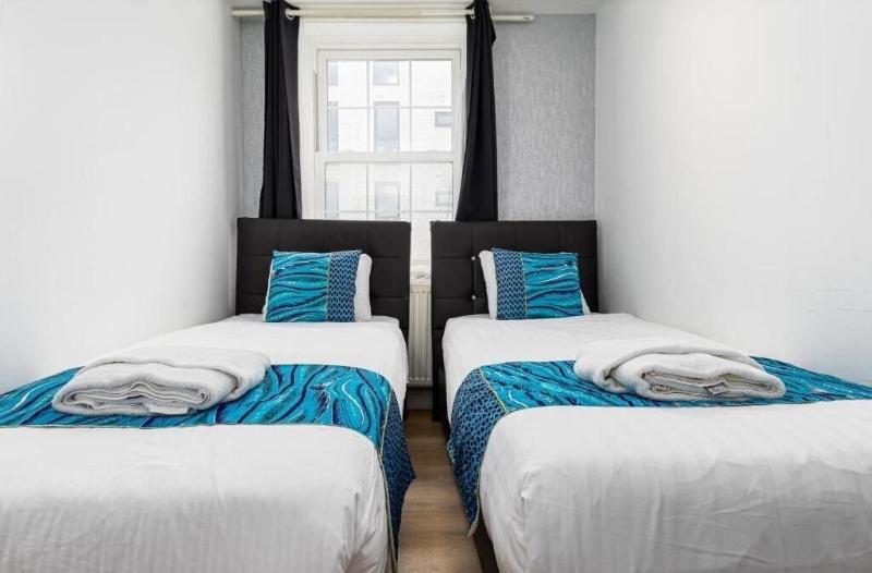 London Homes Aldgate Flats - Oda
