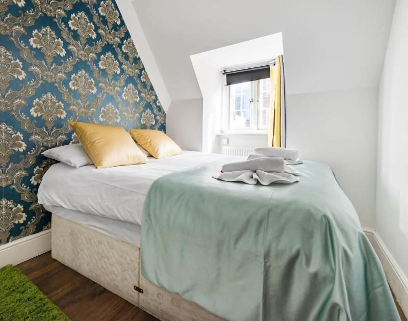 London Homes Aldgate Flats - Oda