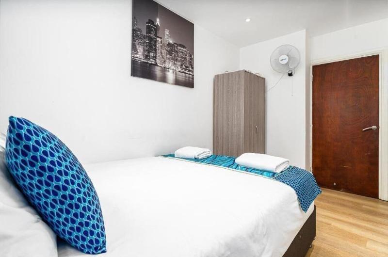 London Homes Aldgate Flats - Oda