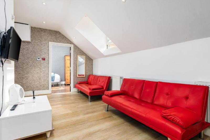 London Homes Aldgate Flats - Oda