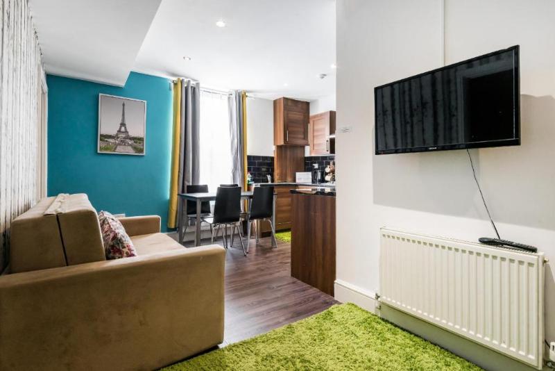 London Homes Aldgate Flats - Oda