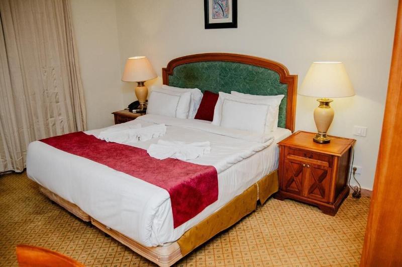 Pyramids Tower Inn - Genel