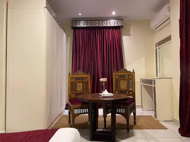 Pyramids Tower Inn - Oda