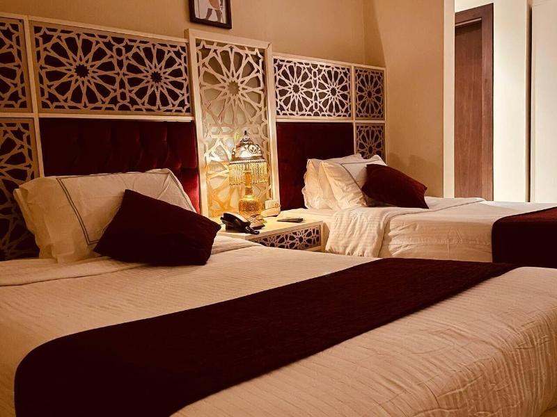 Pyramids Tower Inn - Oda