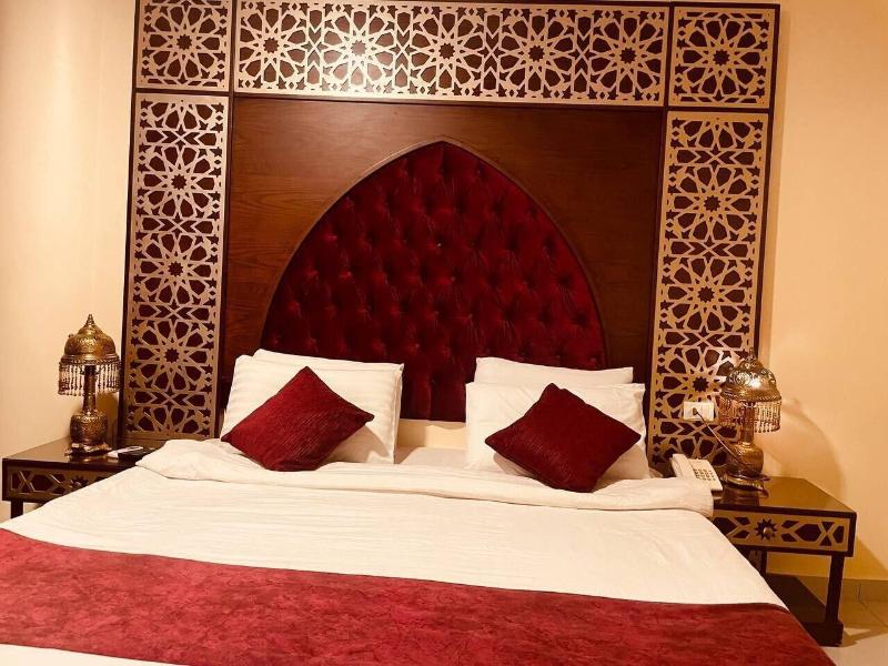 Pyramids Tower Inn - Oda