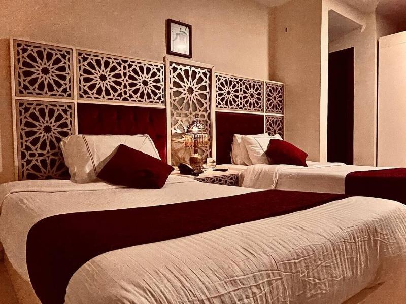 Pyramids Tower Inn - Oda