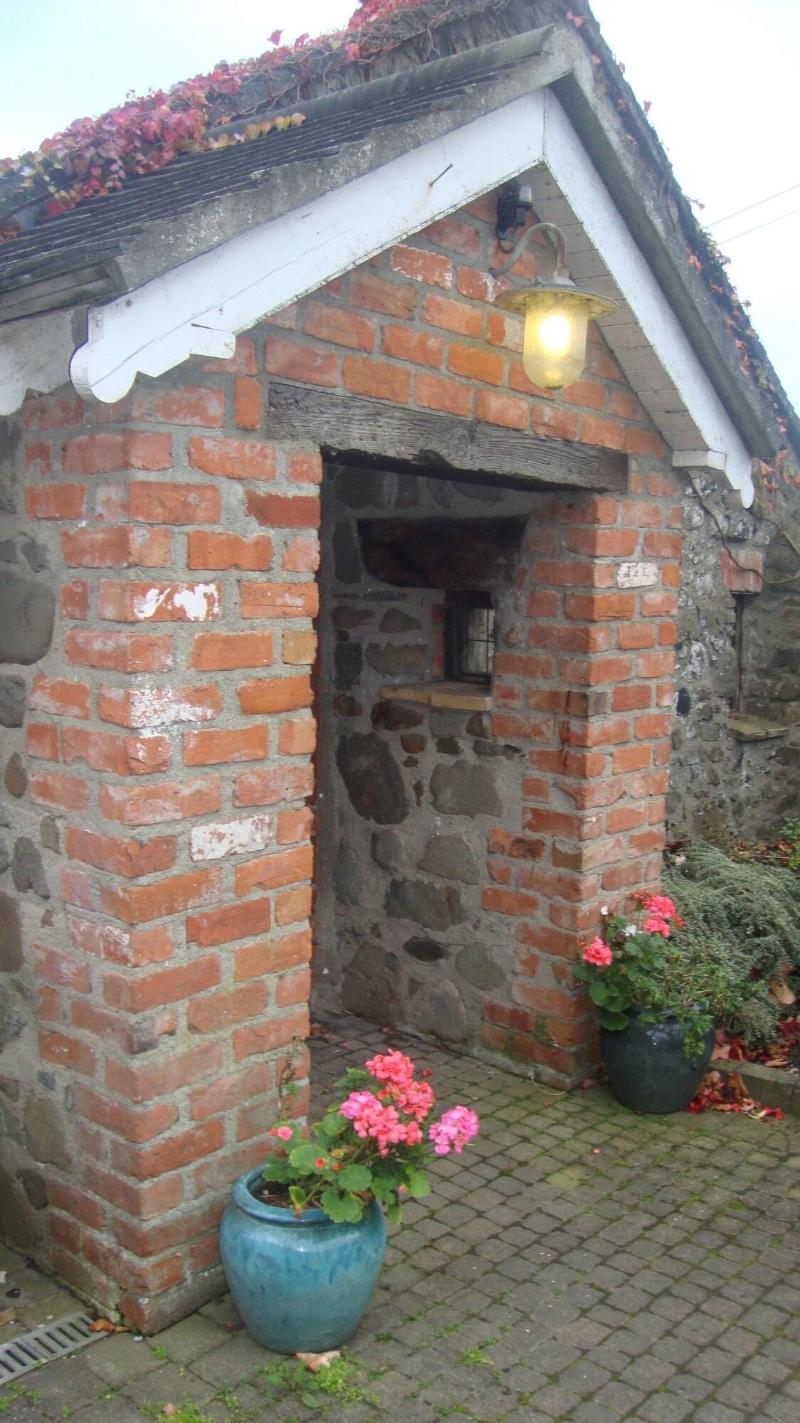 Clenaghans - Genel