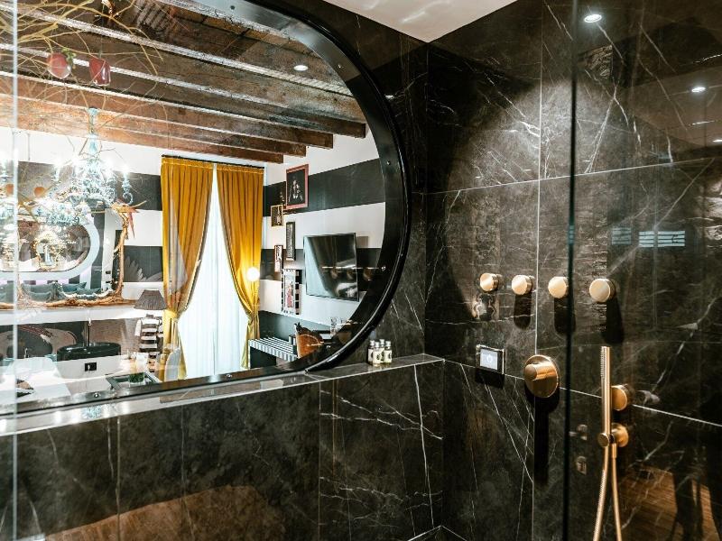 Aurum Como Luxury Suites - Oda