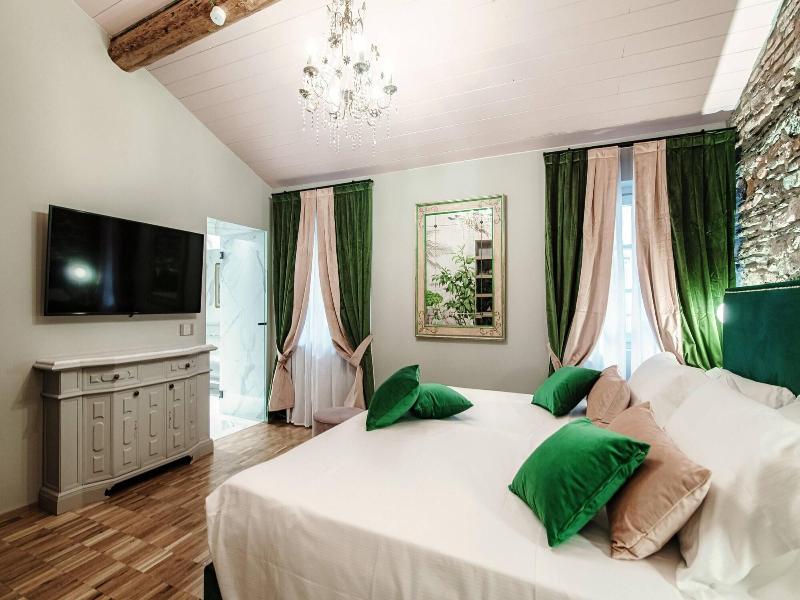 Aurum Como Luxury Suites - Oda