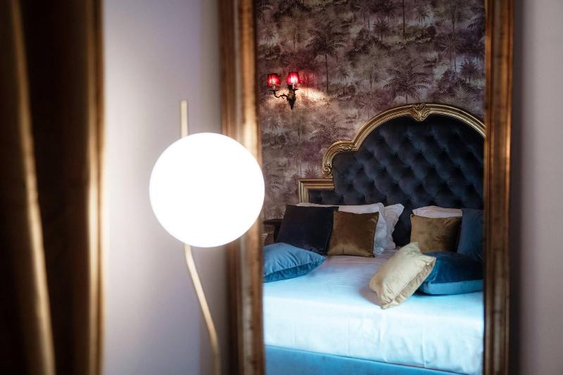 Aurum Como Luxury Suites - Oda