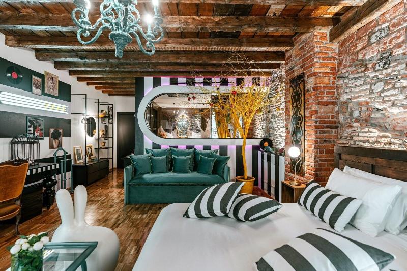 Aurum Como Luxury Suites - Oda
