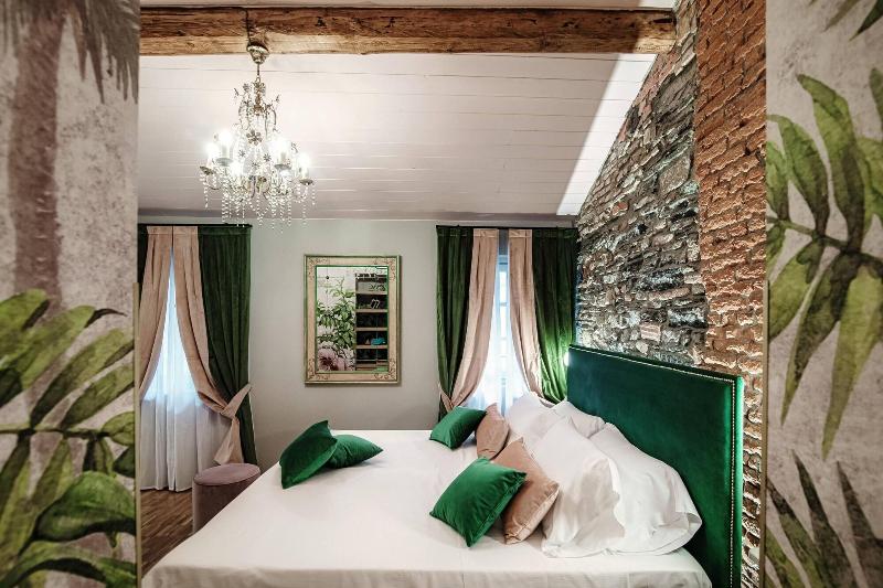 Aurum Como Luxury Suites - Oda