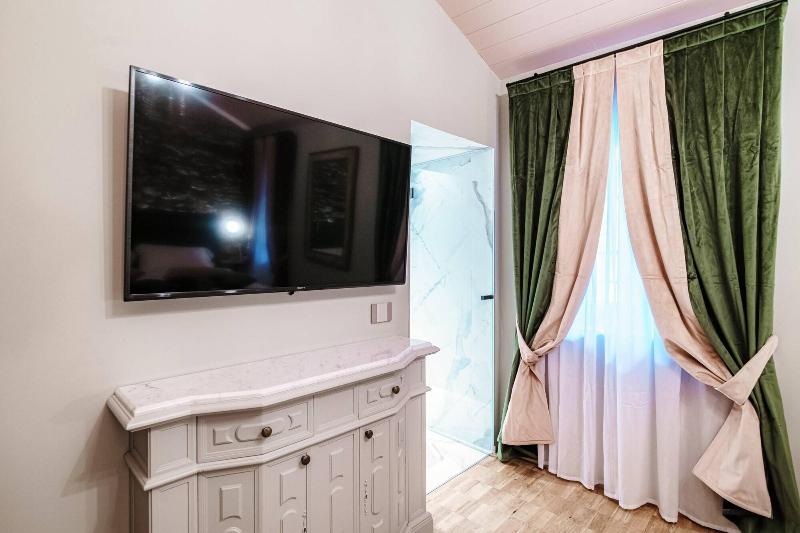 Aurum Como Luxury Suites - Oda